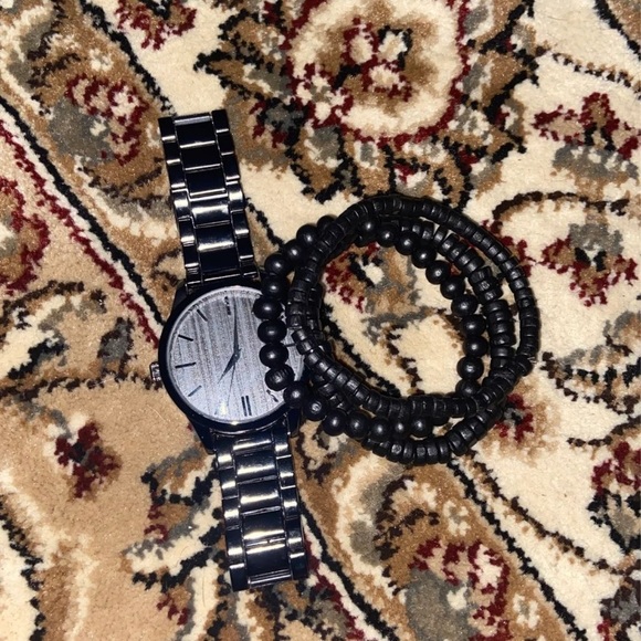 Watch - Picture 4 of 4